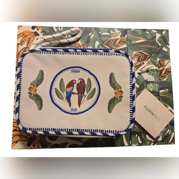 FARM Rio "Xero Destino Tropical" Toiletry Bag Off White #perfect gift NWT - Picture 5 of 10